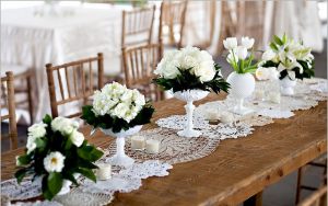 lace-doilies-table-runner-wedding-ideas121-e1341720022447
